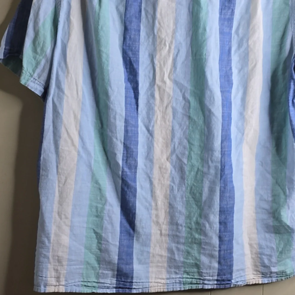 American Eagle Striped Button Up Resort Shirt Large - Picture 10 of 11